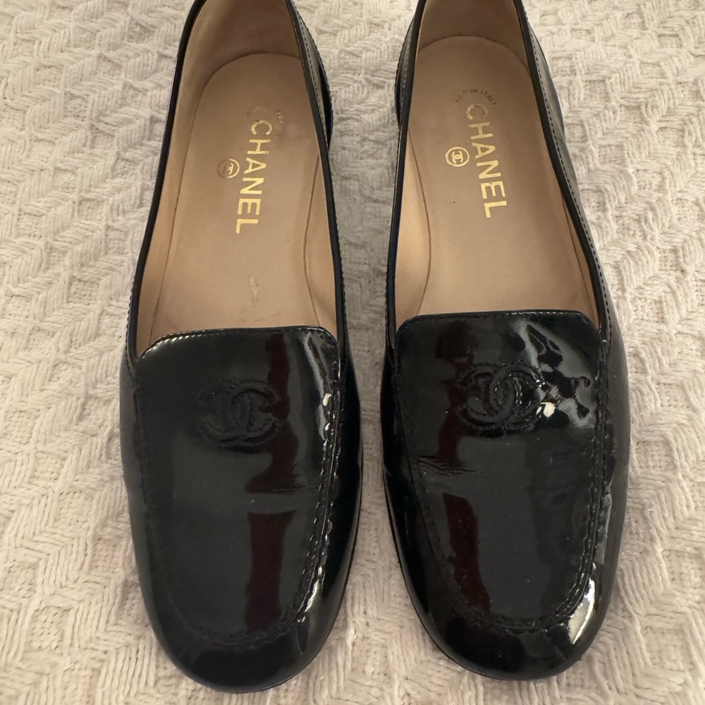 Chanel Black Patent Leather Loafers Size 37.5